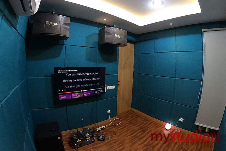 Ruang Karaoke di Jakarta Selatan